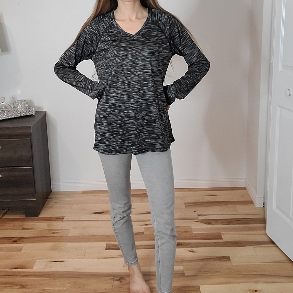 Reebok long sleeve top